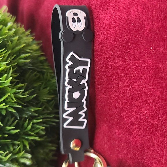 Disney Mickey Mouse themed tribute purse charm or keyring NWT - Picture 3 of 5
